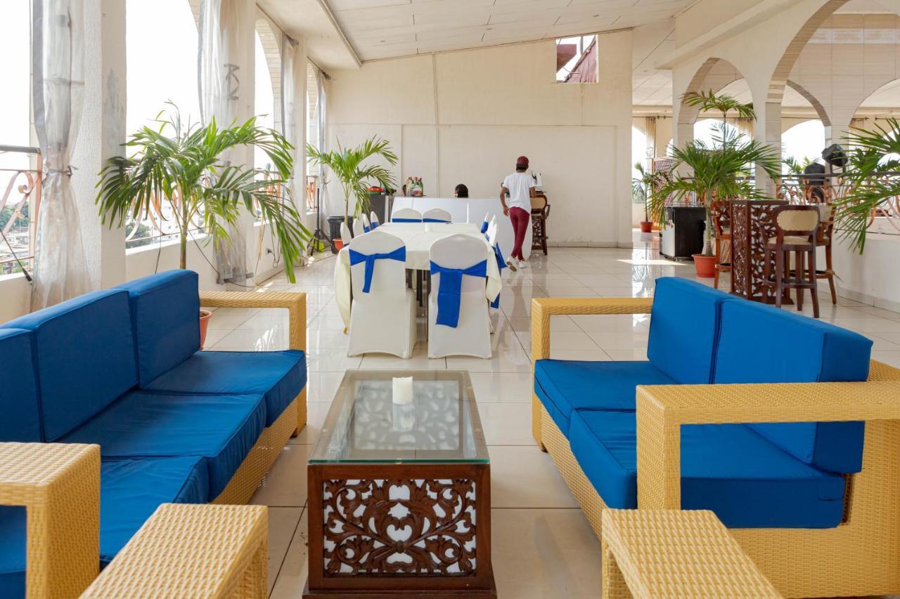 Hotel Hibiscus Louis Libreville Exteriér fotografie