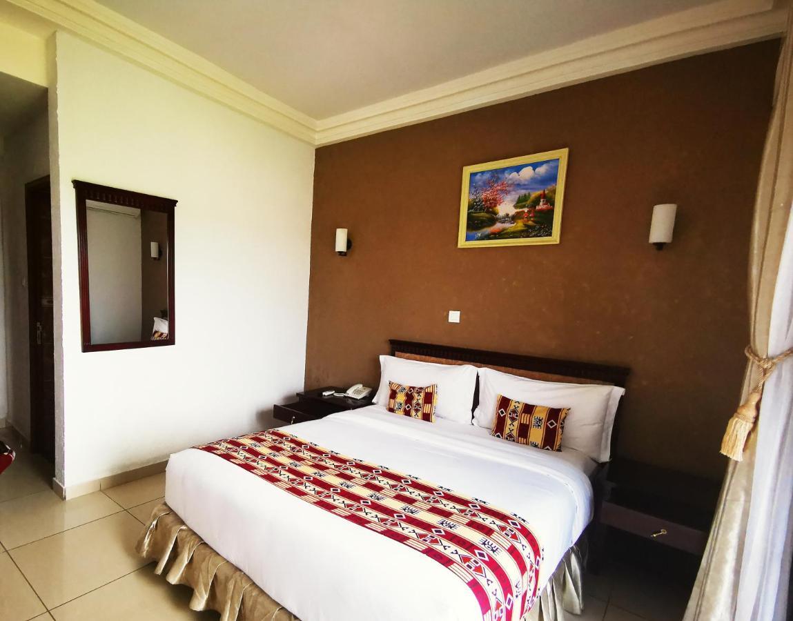 Hotel Hibiscus Louis Libreville Exteriér fotografie